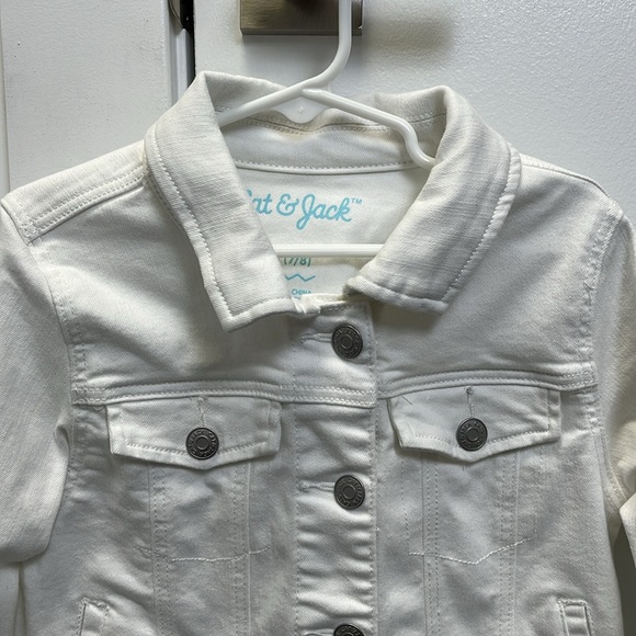 Cat & Jack Girls White Jean Jacket- size medium (7/8) - Picture 3 of 9